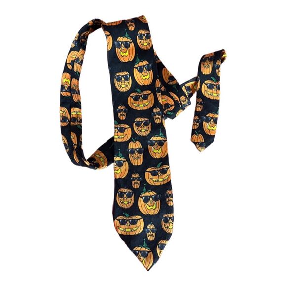 Vintage Other - Vintage 100% Silk Jack O Lantern Pumpkin Mens Tie halloween